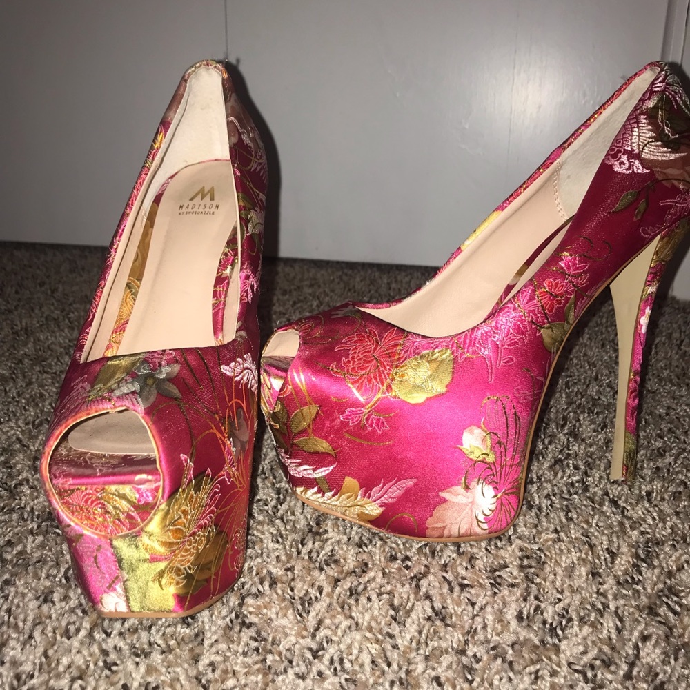 Women’s Pink High Heels Size 7.5